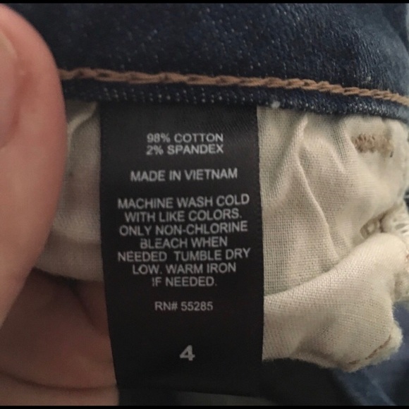 Express Shorts - Picture 3 of 3